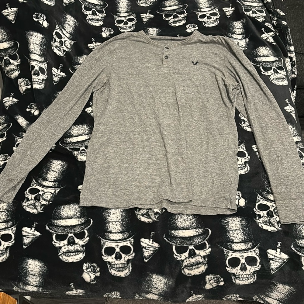 Grey long sleeve from American eagle size medium
